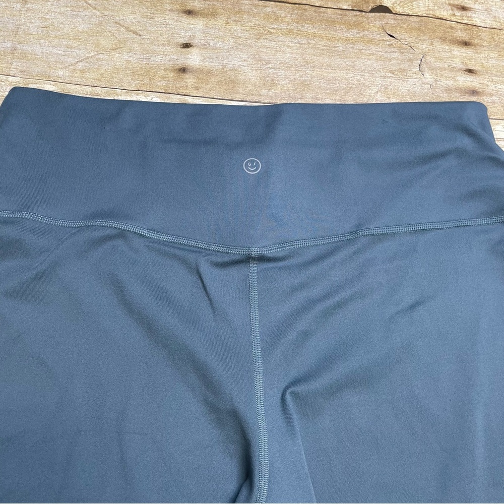 Gilly Hicks Active Recharge Blue Gray Flare Leg High Waist Legging Pants - Picture 5 of 6